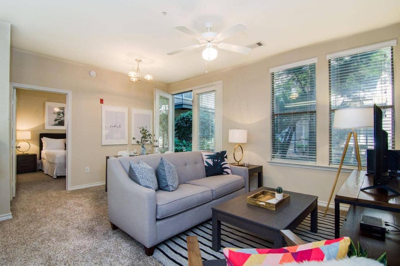 Walk To Downtown Memphis! Apartamento Exterior foto