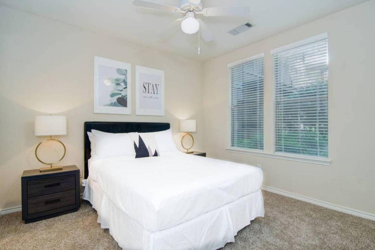 Walk To Downtown Memphis! Apartamento Exterior foto